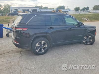 Trzecie zdjęcie samochodu z tyłu: 2024 JEEP GRAND CHEROKEE LIMITED 4XE VIN:1C4RJYB67RC116649 - miniatura