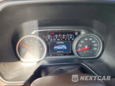 Zdjęcie 9 z 13 samochodu: 2021 CHEVROLET SUBURBAN K1500 Z71 VIN:1GNSKDKD4MR310591 - miniatura