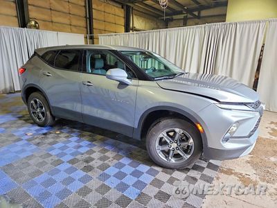 Czwarte zdjęcie samochodu z boku: 2025 CHEVROLET BLAZER 2LT VIN:3GNKBCR41SS199489 - miniatura