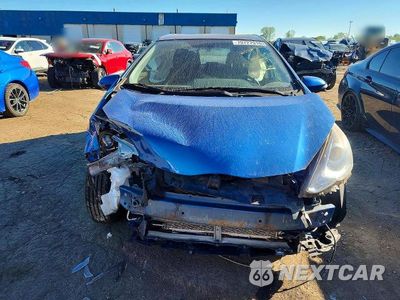 Piąte zdjęcie samochodu w środku: 2015 TOYOTA PRIUS C TWO VIN:JTDKDTB35F1575560 - miniatura