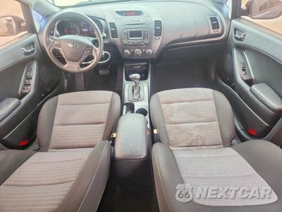 Zdjęcie 8 z 12 samochodu: 2016 KIA FORTE5 LX VIN:KNAFK5A87G5583344 - miniatura