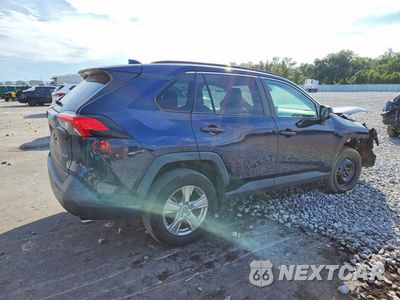 Trzecie zdjęcie samochodu z tyłu: 2022 TOYOTA RAV4 XLE VIN:2T3W1RFV3NW187669 - miniatura