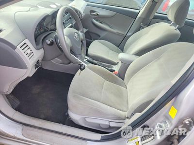 Zdjęcie 7 z 12 samochodu: 2010 TOYOTA COROLLA LE VIN:2T1BU4EE3AC470250 - miniatura