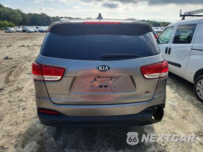 Zdjęcie 6 z 13 samochodu: 2016 KIA SORENTO LX VIN:5XYPG4A39GG045923 - miniatura