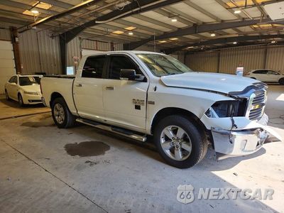 Czwarte zdjęcie samochodu z boku: 2015 RAM 1500 SLT VIN:3C6RR7LT0FG640989 - miniatura