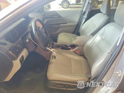 Zdjęcie 7 z 12 samochodu: 2016 HONDA ACCORD EXL VIN:1HGCR2F85GA006975 - miniatura