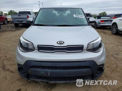 Piąte zdjęcie samochodu w środku: 2019 KIA SOUL VIN:KNDJN2A20K7021510 - miniatura