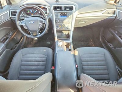 Zdjęcie 8 z 12 samochodu: 2017 FORD FUSION SE HYBRID VIN:3FA6P0LU3HR287856 - miniatura