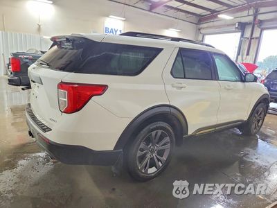 Trzecie zdjęcie samochodu z tyłu: 2024 FORD EXPLORER XLT VIN:1FMSK8DH5RGA18172 - miniatura