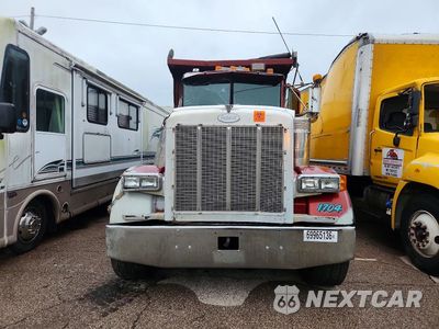 Piąte zdjęcie samochodu w środku: 1996 PETERBILT 357 DUMP TRUCK VIN:1XPAXATXXTN392327 - miniatura