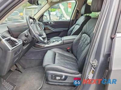 Zdjęcie 7 z 13 samochodu: 2025 BMW X7 XDRIVE40I VIN:5UX23EM08S9X26256 - miniatura