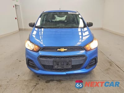 Piąte zdjęcie samochodu w środku: 2018 CHEVROLET SPARK LS VIN:KL8CB6SA0JC472272 - miniatura