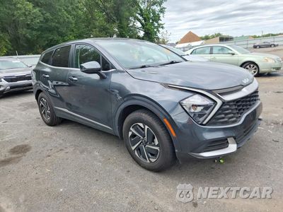 Czwarte zdjęcie samochodu z boku: 2023 KIA SPORTAGE LX VIN:KNDPUCAG3P7107979 - miniatura