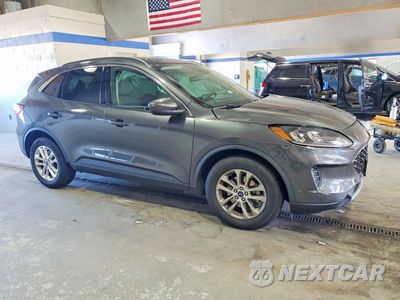 Czwarte zdjęcie samochodu z boku: 2020 FORD ESCAPE SE VIN:1FMCU0G66LUC53053 - miniatura