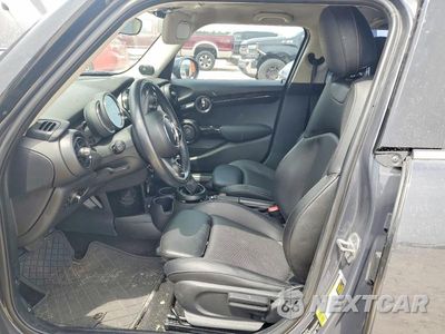 Zdjęcie 7 z 12 samochodu: 2018 MINI COOPER S VIN:WMWXU3C53J2F49984 - miniatura