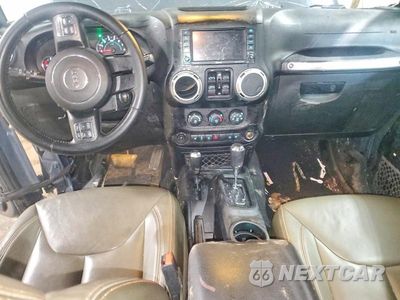 Zdjęcie 8 z 13 samochodu: 2017 JEEP WRANGLER UNLIMITED SAHARA VIN:1C4BJWEG4HL681644 - miniatura