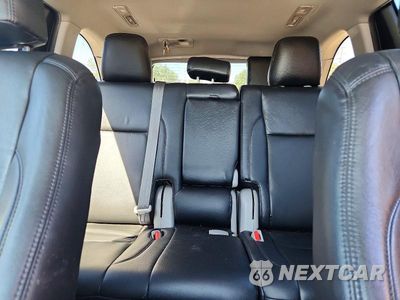 Zdjęcie 10 z 13 samochodu: 2019 TOYOTA HIGHLANDER LE VIN:5TDZARFH9KS042639 - miniatura