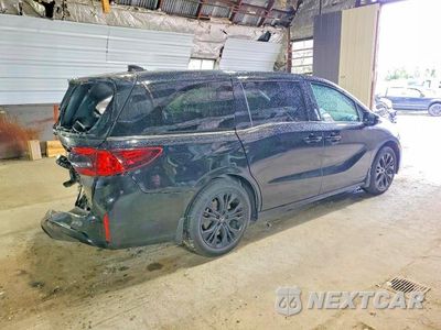 Trzecie zdjęcie samochodu z tyłu: 2026 HONDA ODYSSEY SPORT-L VIN:5FNRL6H74TB009891 - miniatura