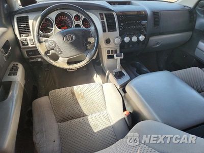 Zdjęcie 8 z 12 samochodu: 2009 TOYOTA TUNDRA SR5 VIN:5TFBV54149X093670 - miniatura