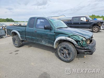 Czwarte zdjęcie samochodu z boku: 2001 TOYOTA TACOMA V6 VIN:5TEWN72NX1Z797338 - miniatura