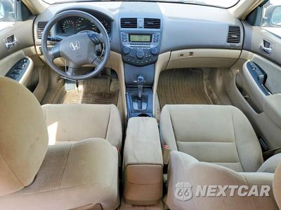 Zdjęcie 8 z 12 samochodu: 2006 HONDA ACCORD LX VIN:3HGCM56496G711095 - miniatura