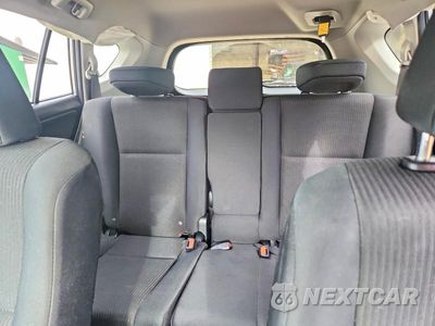 Zdjęcie 10 z 13 samochodu: 2018 TOYOTA RAV4 LE VIN:JTMZFREV0JJ192546 - miniatura
