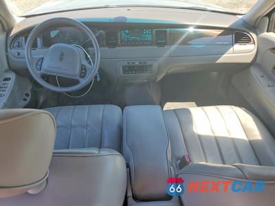 Zdjęcie 8 z 12 samochodu: 1998 LINCOLN TOWN CAR EXECUTIVE VIN:1LNFM81W8WY727764 - miniatura