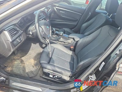Zdjęcie 7 z 11 samochodu: 2018 BMW 330 XI VIN:WBA8K3C57JA368982 - miniatura