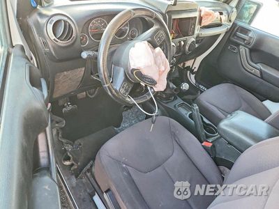 Zdjęcie 8 z 13 samochodu: 2013 JEEP WRANGLER SPORT VIN:1C4AJWAG2DL565547 - miniatura