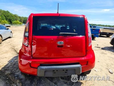 Zdjęcie 6 z 13 samochodu: 2010 KIA SOUL + VIN:KNDJT2A28A7117390 - miniatura