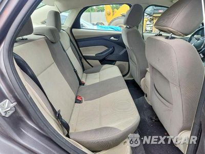 Zdjęcie 10 z 13 samochodu: 2014 FORD FOCUS SE VIN:1FADP3F21EL189356 - miniatura