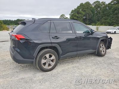 Trzecie zdjęcie samochodu z tyłu: 2025 TOYOTA RAV4 XLE VIN:2T3W1RFV8SW415287 - miniatura