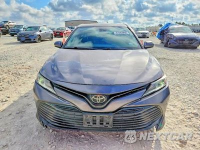 Piąte zdjęcie samochodu w środku: 2020 TOYOTA CAMRY LE VIN:4T1C11AK9LU890961 - miniatura