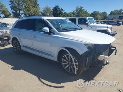 Czwarte zdjęcie samochodu z boku: 2019 AUDI Q7 PRESTIGE VIN:WA1VAAF77KD015727 - miniatura
