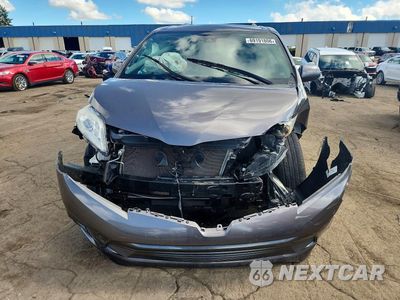 Piąte zdjęcie samochodu w środku: 2019 TOYOTA SIENNA XLE PREMIUM 7-PASSENGER VIN:5TDDZ3DC2KS215618 - miniatura