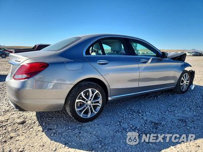 Trzecie zdjęcie samochodu z tyłu: 2015 MERCEDES-BENZ C 300 4MATIC VIN:55SWF4KB8FU036042 - miniatura