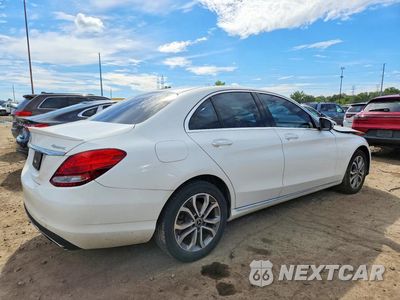 Trzecie zdjęcie samochodu z tyłu: 2018 MERCEDES-BENZ C 300 4MATIC VIN:55SWF4KB4JU259817 - miniatura