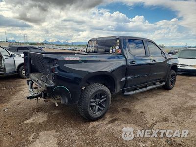 Trzecie zdjęcie samochodu z tyłu: 2020 CHEVROLET SILVERADO K1500 LT TRAIL BOSS VIN:1GCPYFEL9LZ346111 - miniatura