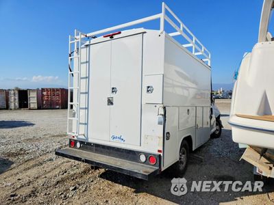 Trzecie zdjęcie samochodu z tyłu: 2022 CHEVROLET EXPRESS G3500 VIN:1GB0GRF70N1198136 - miniatura