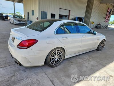 Trzecie zdjęcie samochodu z tyłu: 2020 MERCEDES-BENZ C 63 AMG VIN:55SWF8GB3LU332825 - miniatura