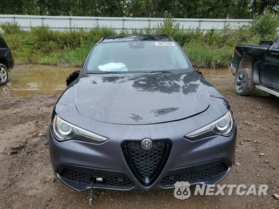Piąte zdjęcie samochodu w środku: 2021 ALFA ROMEO STELVIO TI VIN:ZASPAKBN6M7D15650 - miniatura