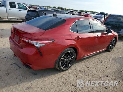 Trzecie zdjęcie samochodu z tyłu: 2020 TOYOTA CAMRY XSE VIN:4T1K61AK3LU335694 - miniatura