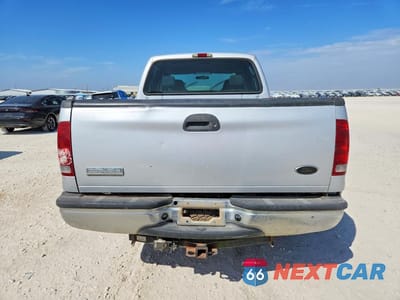 Zdjęcie 6 z 12 samochodu: 2005 FORD F250 SUPER DUTY VIN:1FTSW21P35EA64008 - miniatura