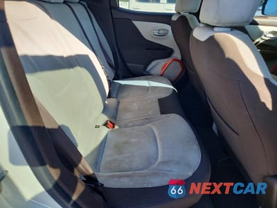 Zdjęcie 10 z 12 samochodu: 2015 JEEP RENEGADE LATITUDE VIN:ZACCJABT6FPC05316 - miniatura