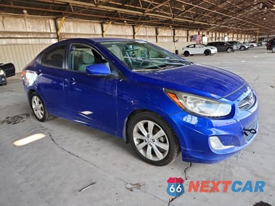 Czwarte zdjęcie samochodu z boku: 2013 HYUNDAI ACCENT GLS VIN:KMHCU4AE7DU377549 - miniatura