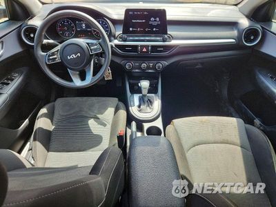 Zdjęcie 8 z 12 samochodu: 2024 KIA FORTE LXS VIN:3KPF24AD5RE726017 - miniatura