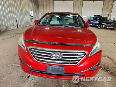 Piąte zdjęcie samochodu w środku: 2017 HYUNDAI SONATA SE VIN:5NPE24AF2HH520113 - miniatura