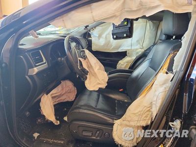 Zdjęcie 7 z 13 samochodu: 2015 TOYOTA HIGHLANDER LIMITED VIN:5TDDKRFH4FS101058 - miniatura