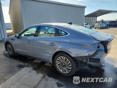 Drugie zdjęcie samochodu z przodu: 2024 HYUNDAI SONATA HYBRID SEL VIN:KMHL34JJ8RA096871 - miniatura