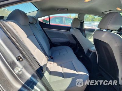 Zdjęcie 10 z 12 samochodu: 2017 HYUNDAI ELANTRA SE VIN:KMHD84LF9HU402357 - miniatura